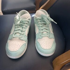 White /Aqua Women’s Nine Dunks /size 9.5/ very lightly worn - handful of times